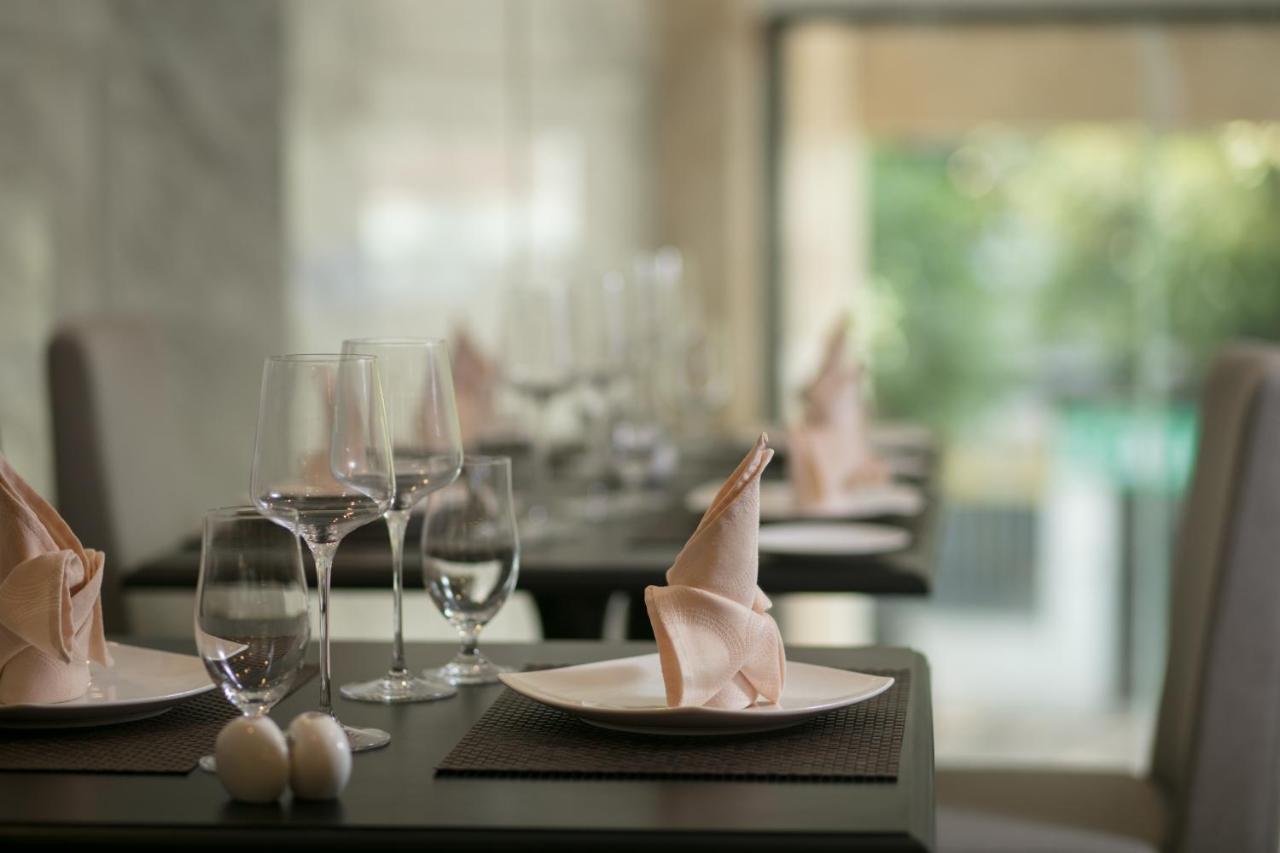 Sen Luxury Hotel - Managed By Sen Hotel Group Hanoi Esterno foto